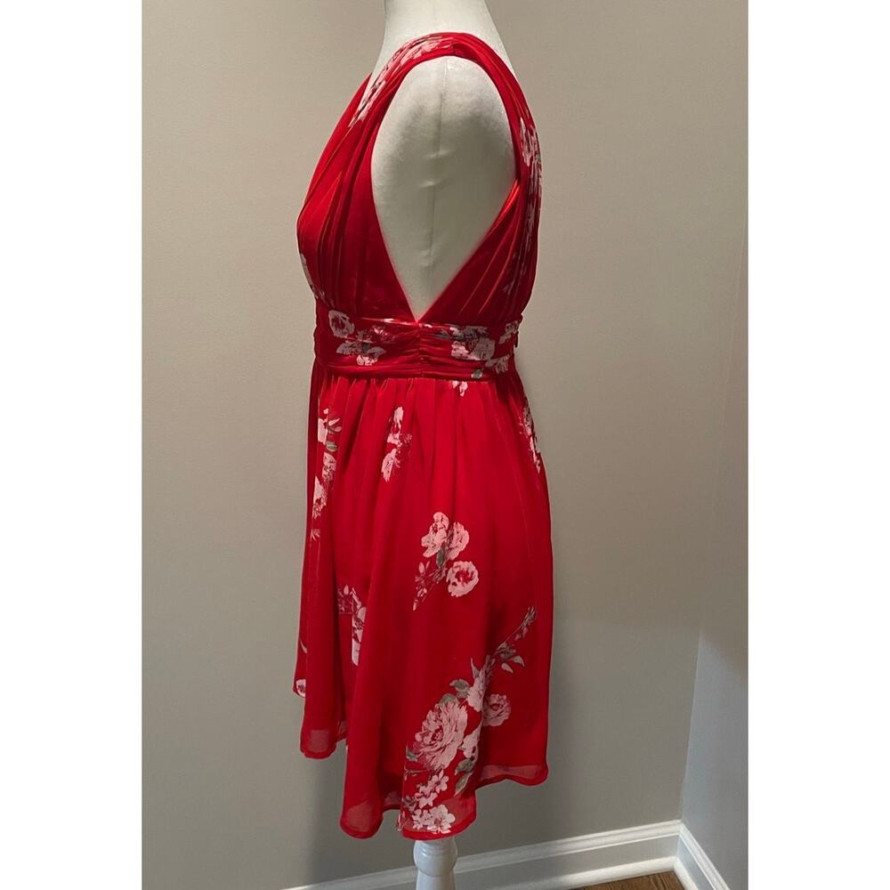 Lulus Milana Red Floral Mini Dress Sz S Ruched Plunge Neckline Flirty Party - Picture 7 of 16